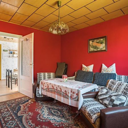 Alluring Holiday Home In Meisdorf With Garden Eksteriør billede
